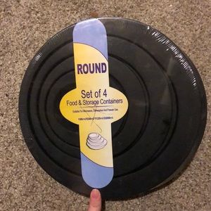 4 Round Storage containers